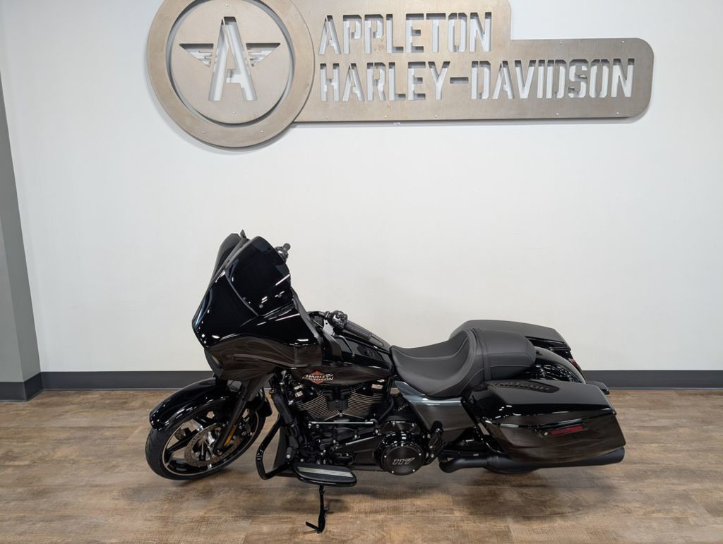 Street Glide®