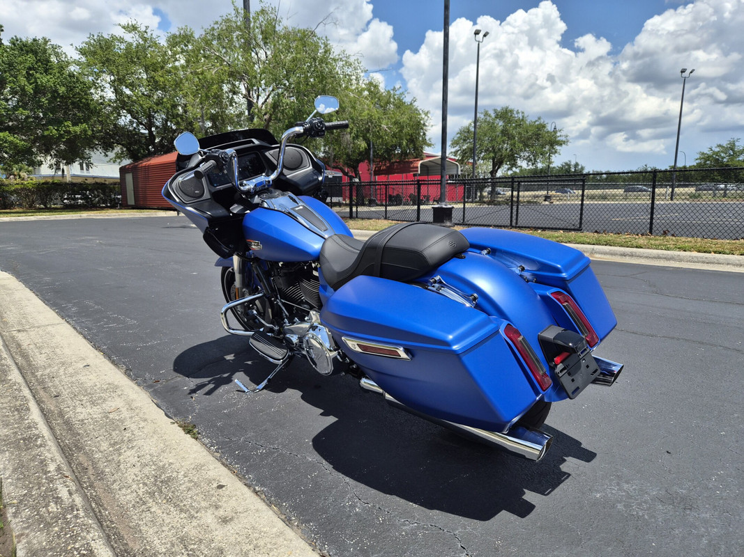 Road Glide®