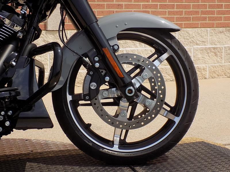 Road Glide®