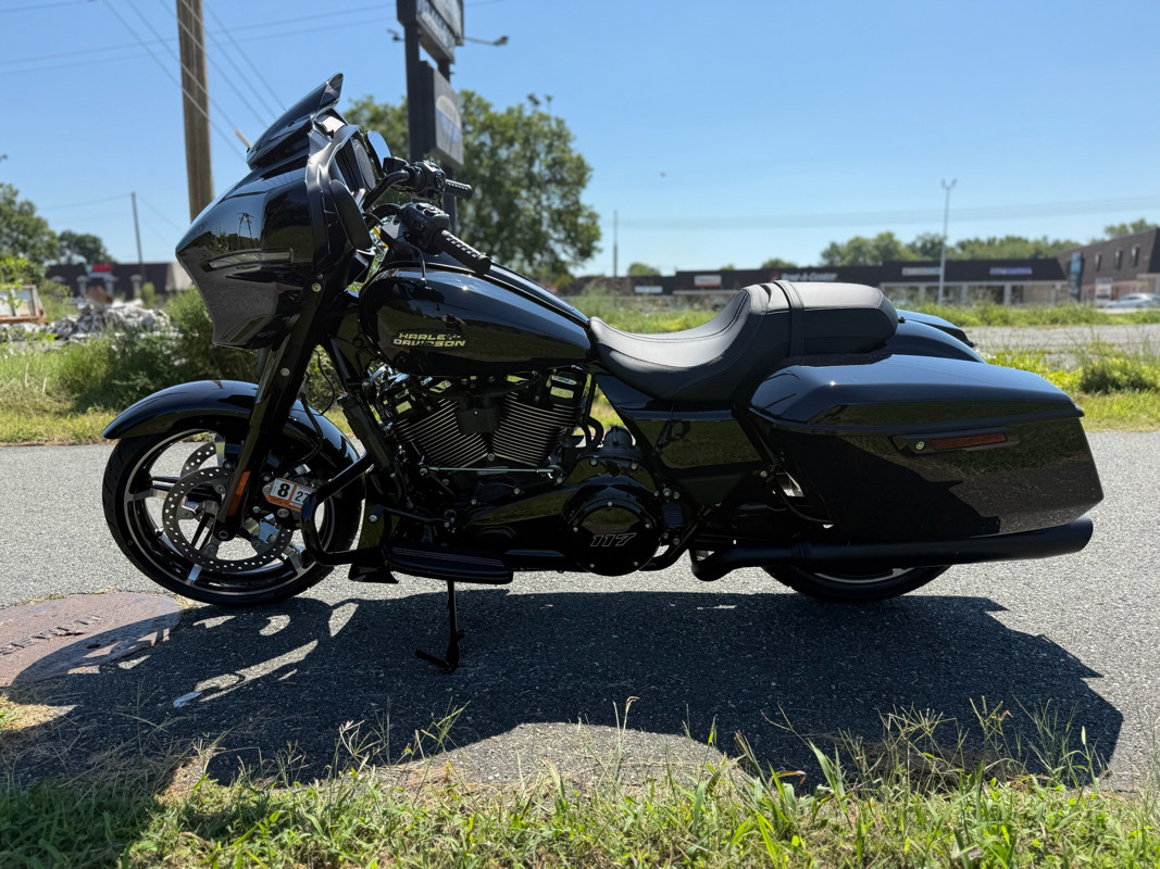 Street Glide®