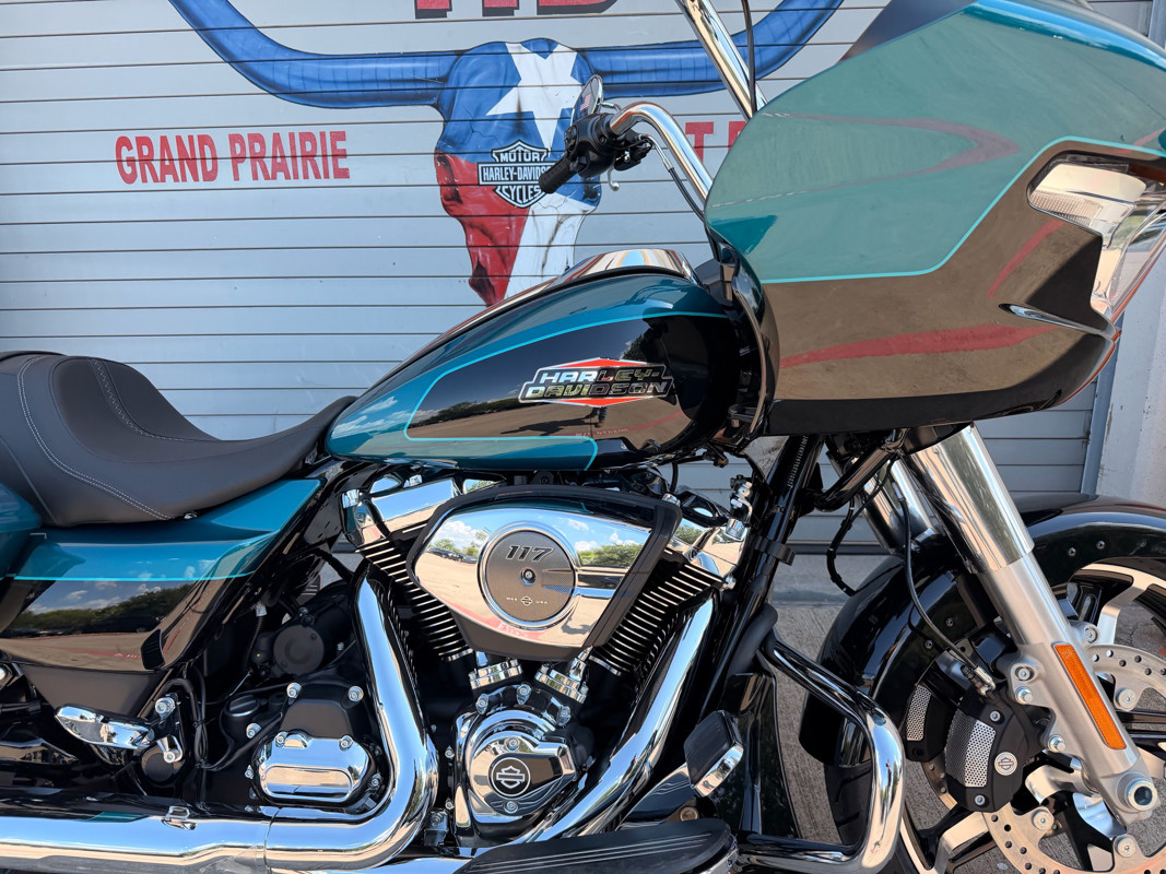 Road Glide®