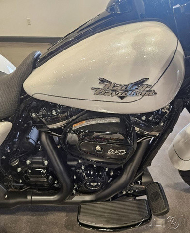Road Glide® 3