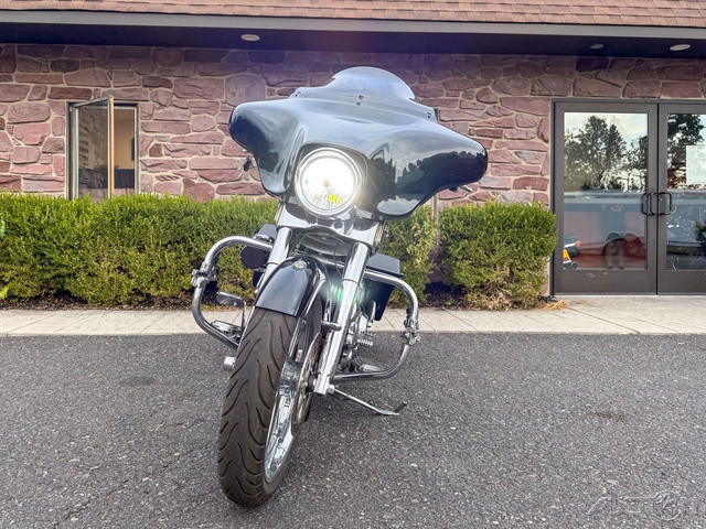 Street Glide®