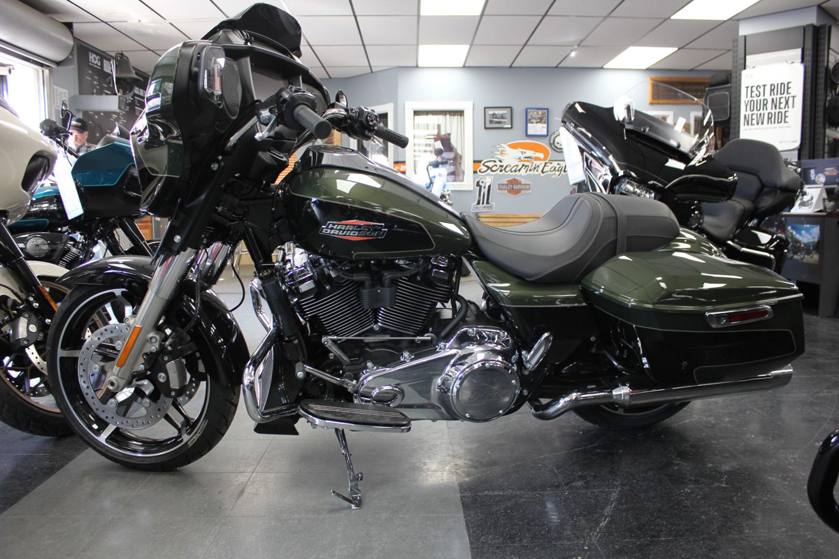 Street Glide®