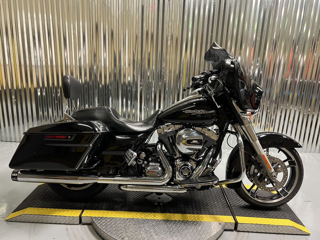 Street Glide®