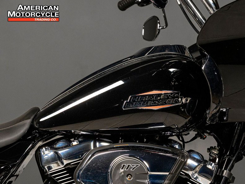 Road Glide®