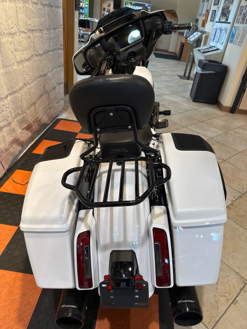 Street Glide®