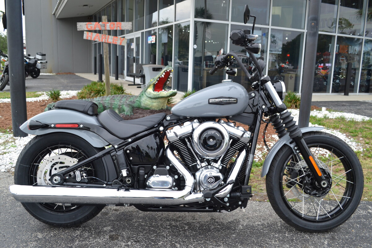 Street Bob®