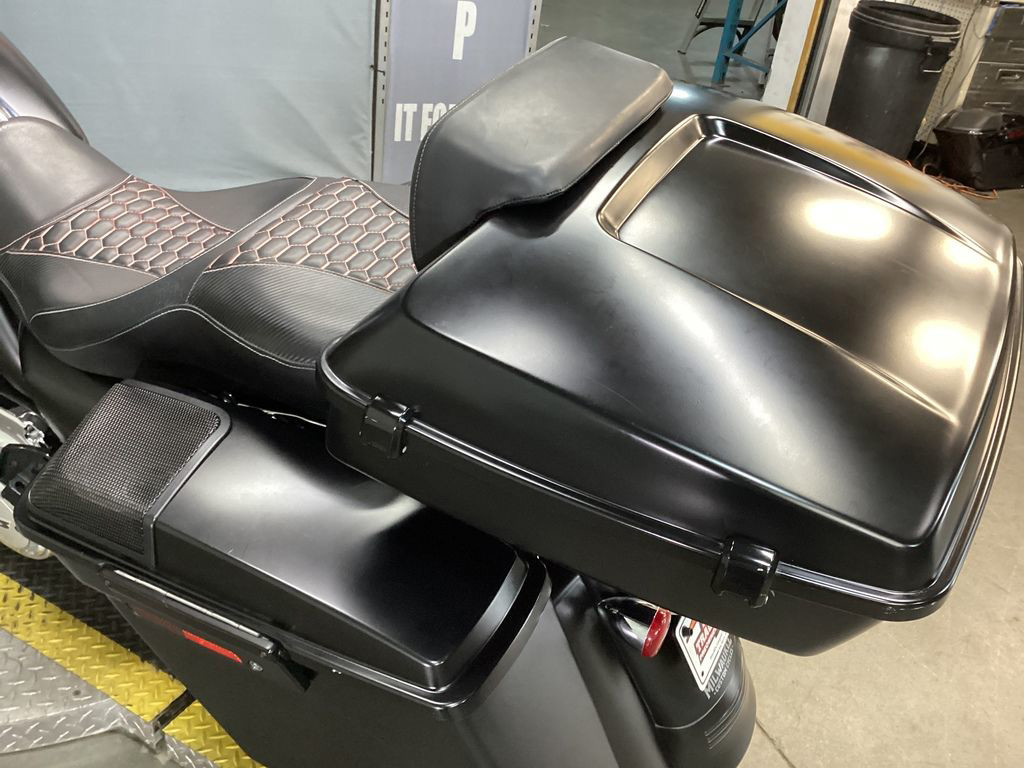 Road Glide® Custom