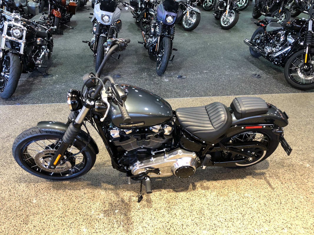 Street Bob®