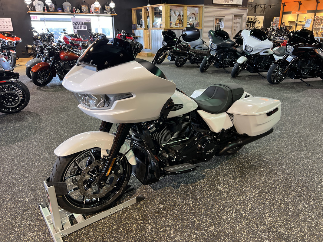 Road Glide®