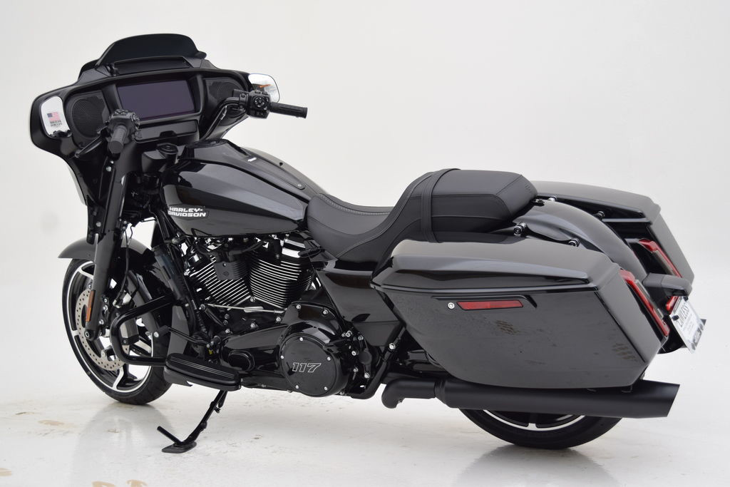 Street Glide®