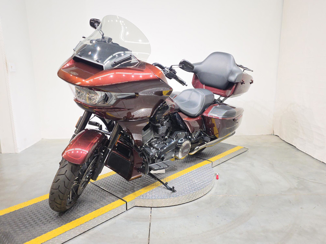 CVO® Road Glide®
