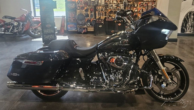 Road Glide®