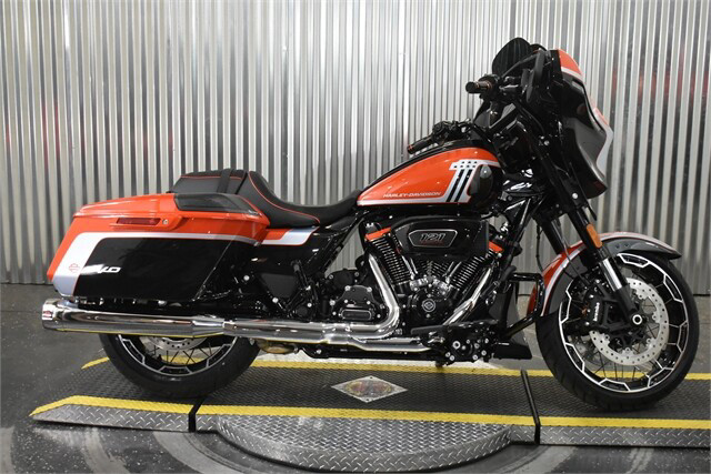 CVO® Street Glide®