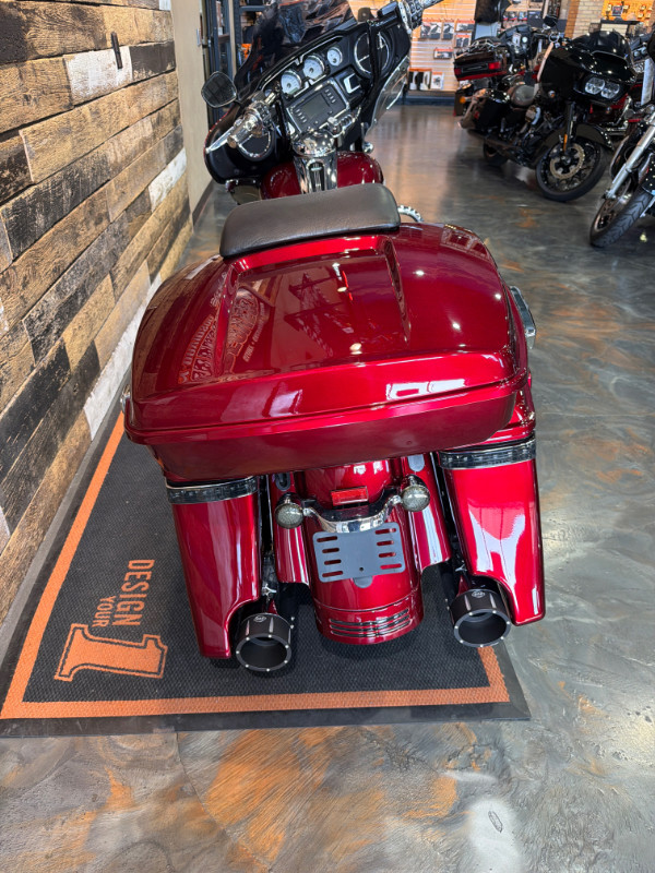 Street Glide®