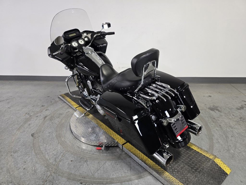 Road Glide® Custom