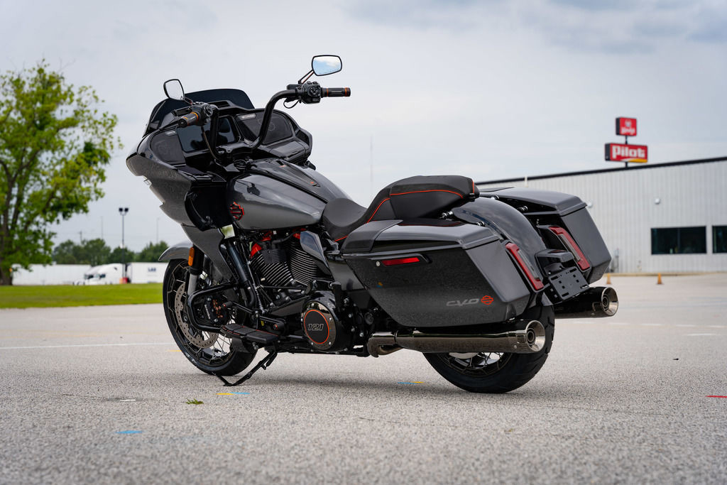 CVO® Road Glide®