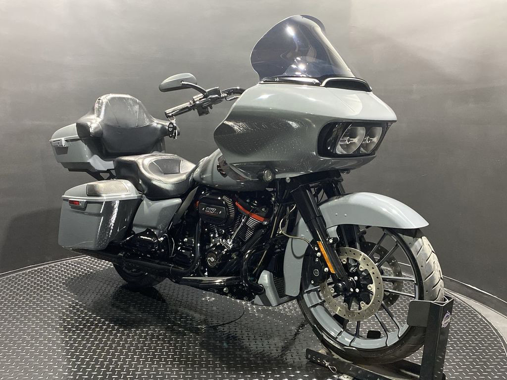 CVO® Road Glide®