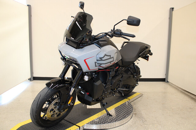 Pan America® 1250 ST