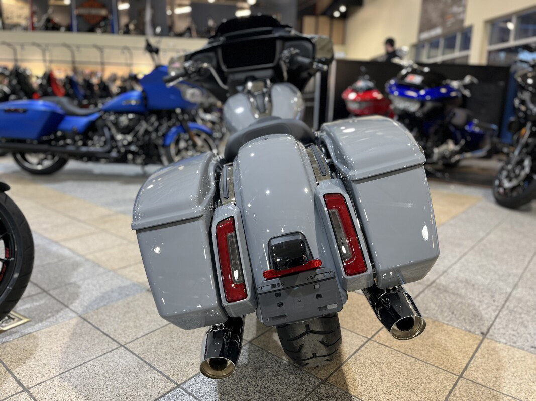 Street Glide®