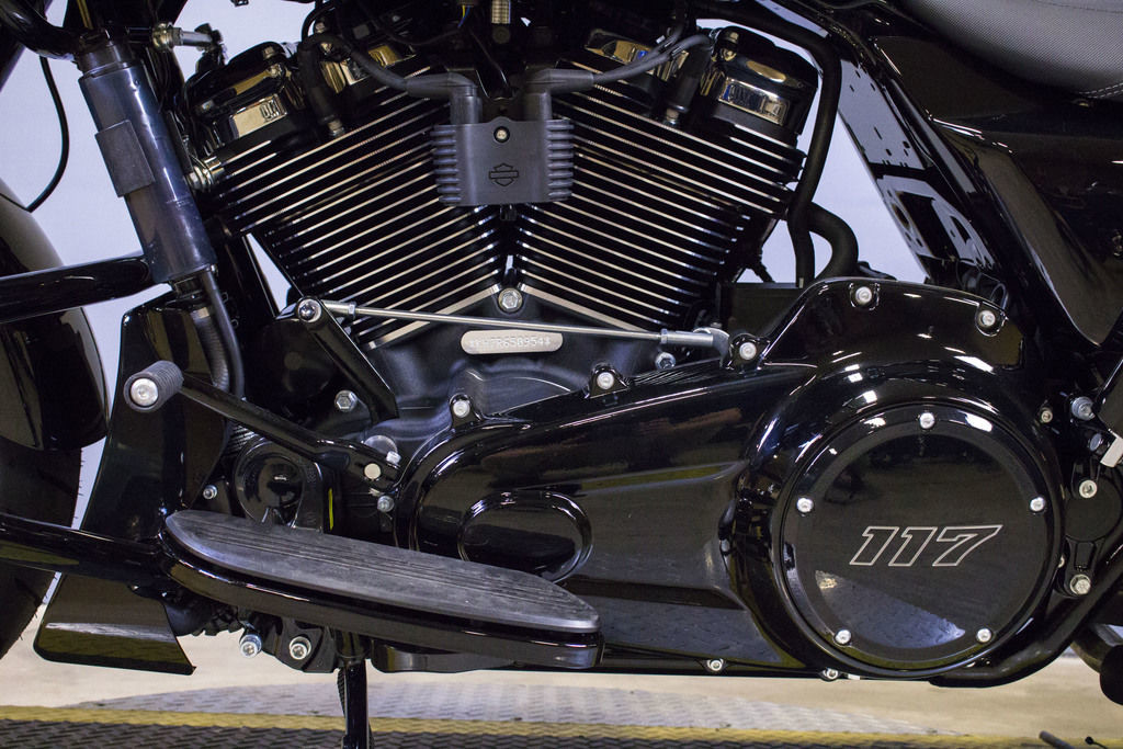Road Glide®