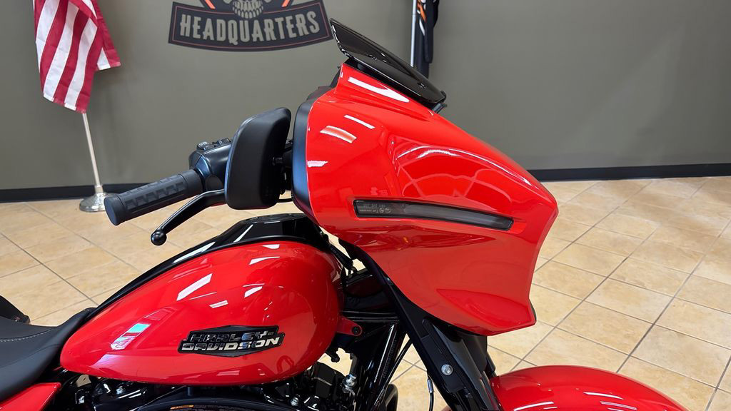 Street Glide®