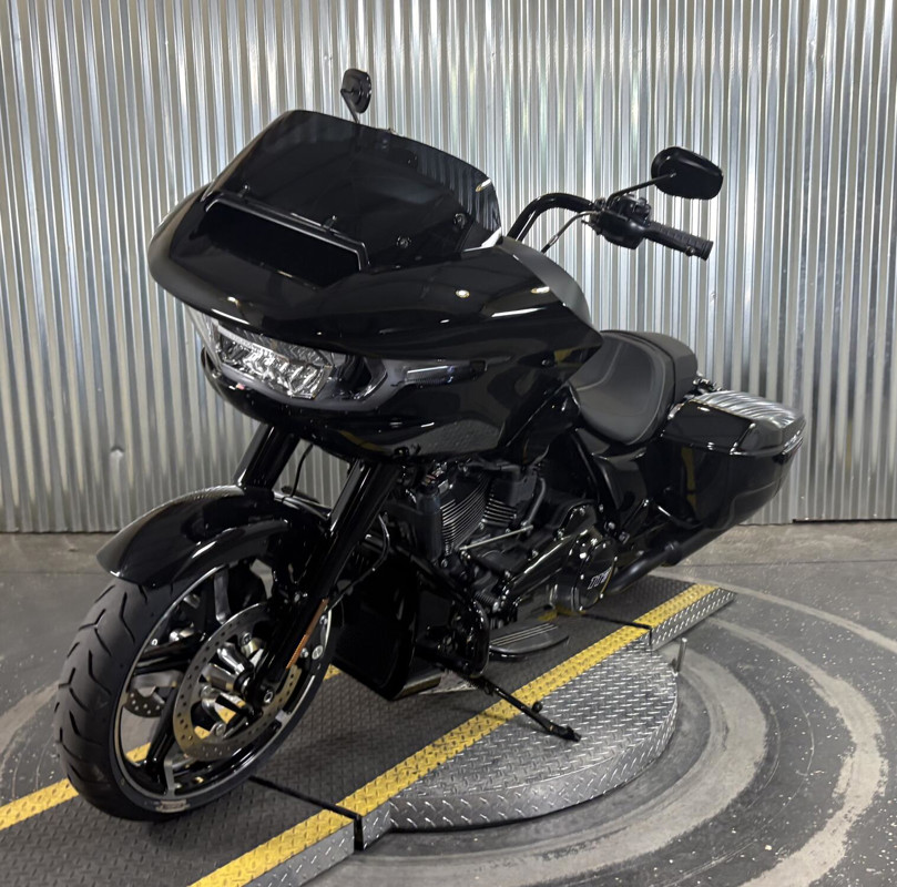 Road Glide®