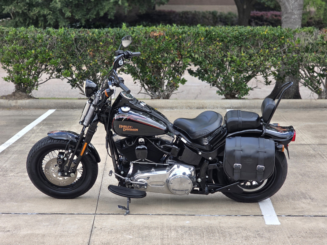 Softail® Cross Bones®