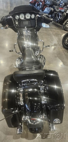 Street Glide®