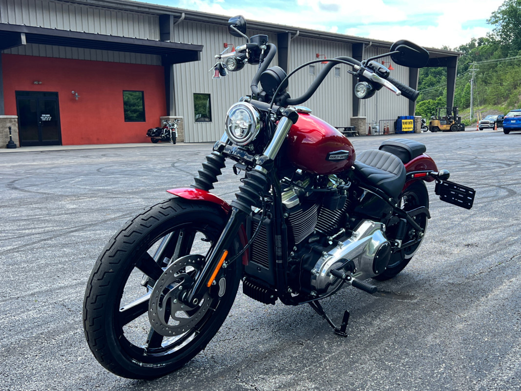 Street Bob®