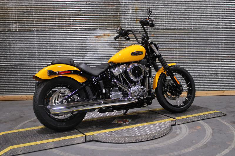 Street Bob®