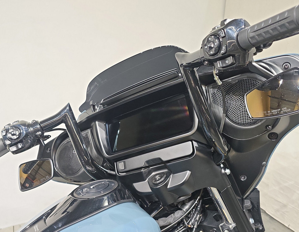 Street Glide®
