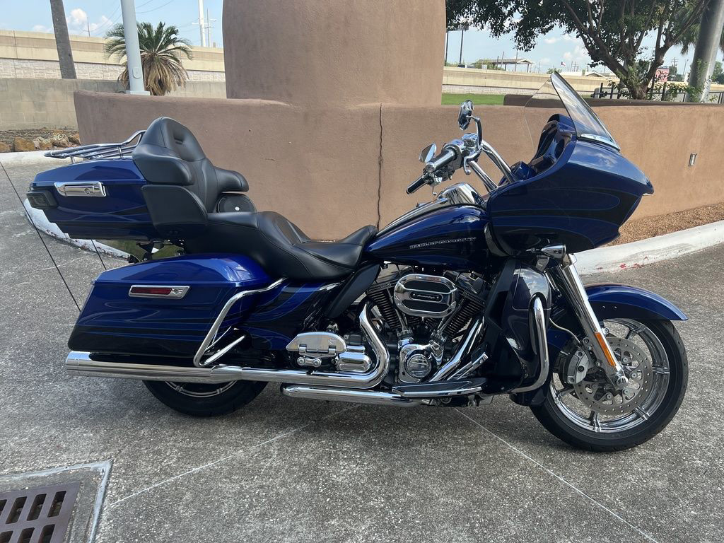 CVO® Road Glide® Ultra