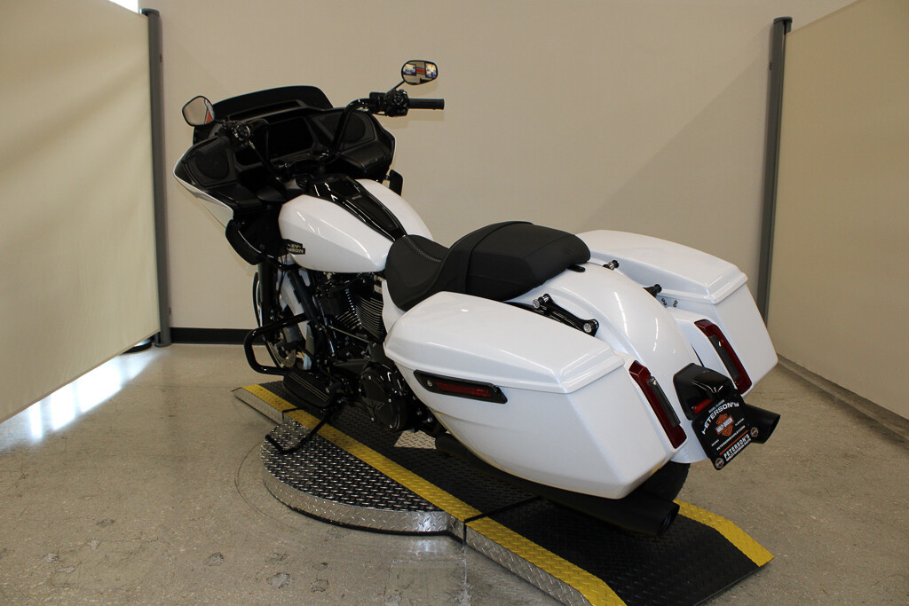 Road Glide®
