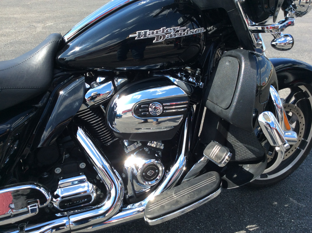 Street Glide®