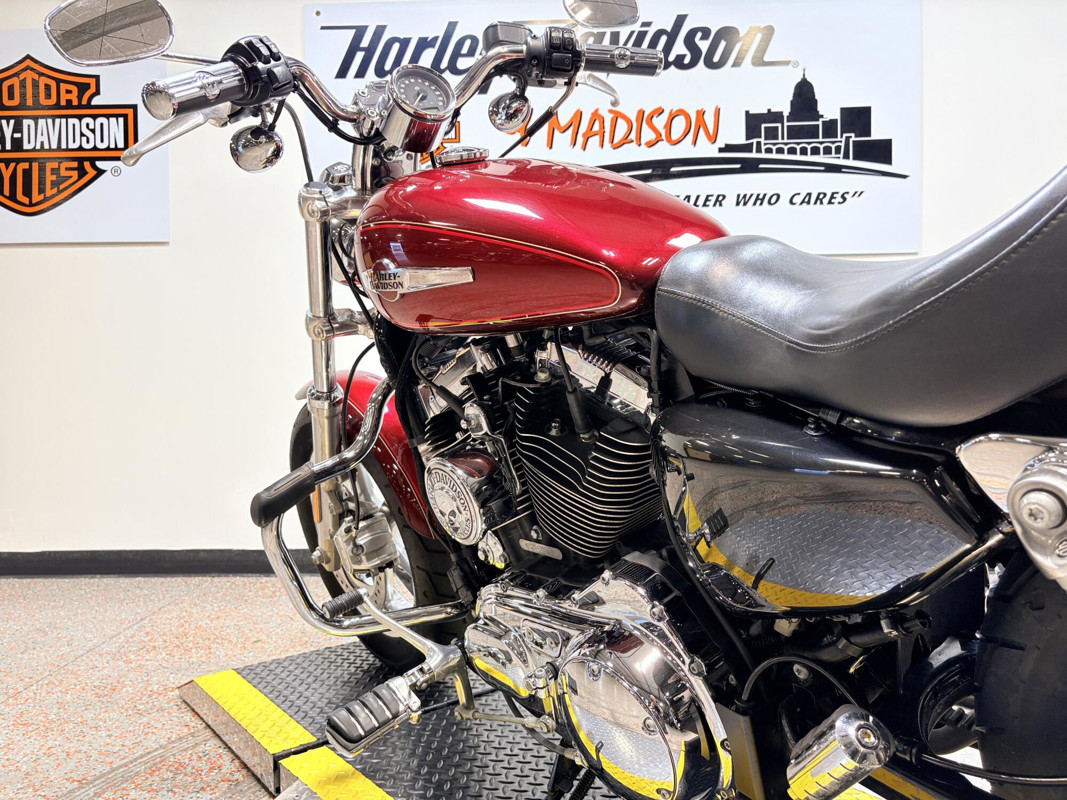 Sportster® 1200 Custom