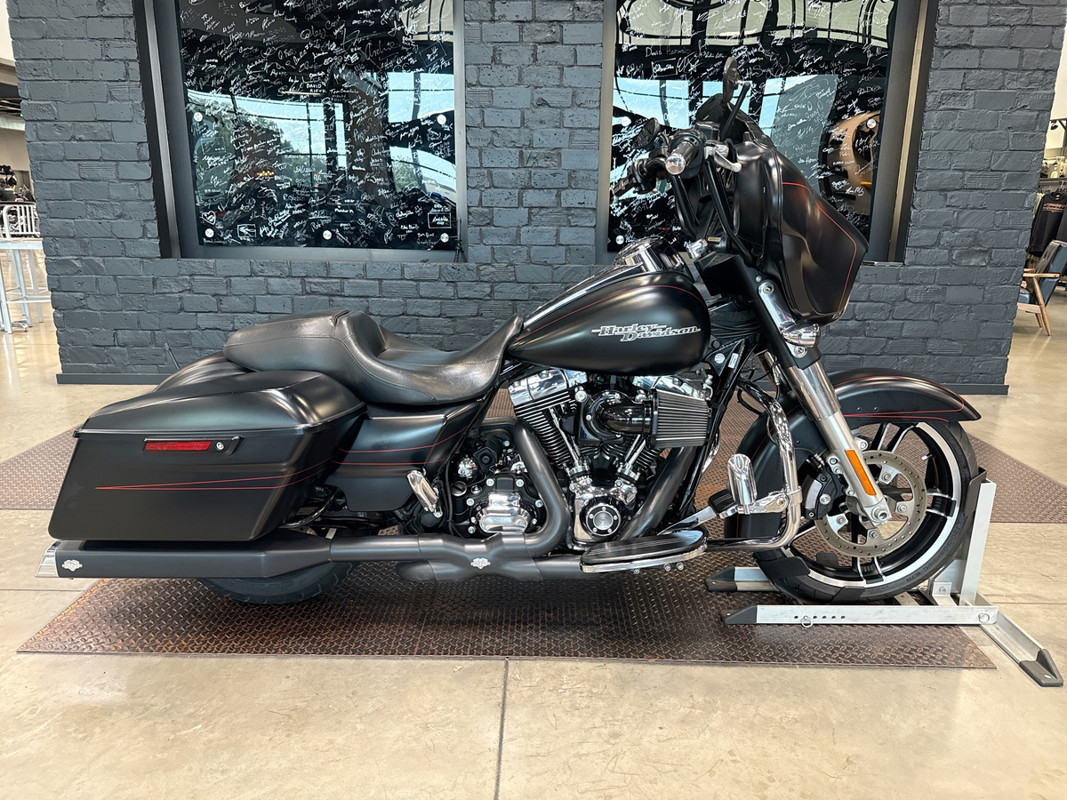 Street Glide® Special