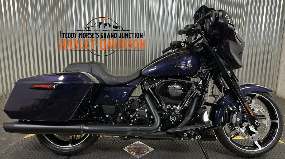 Street Glide®