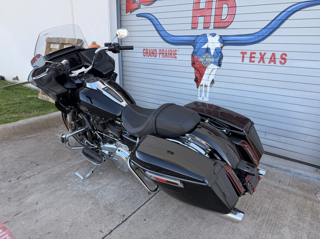 Road Glide®