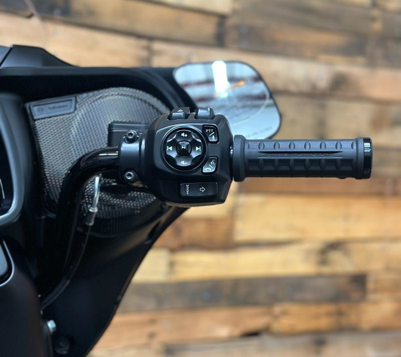 Street Glide® Ultra