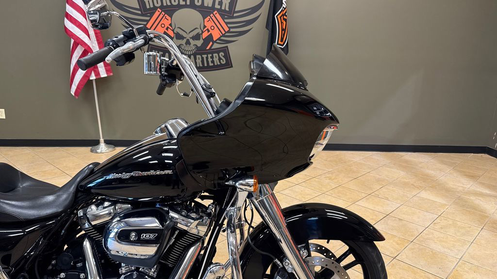 Road Glide®