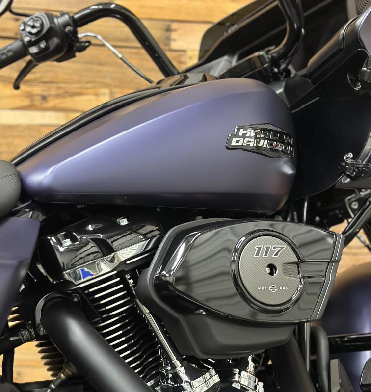 Road Glide®