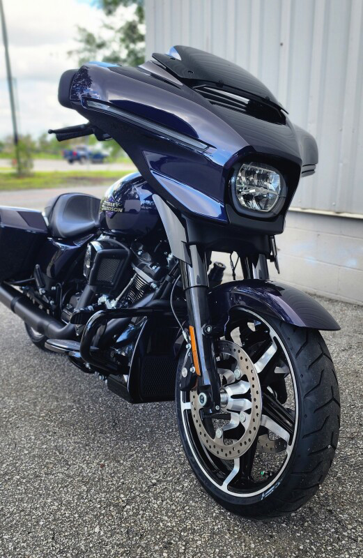 Street Glide®