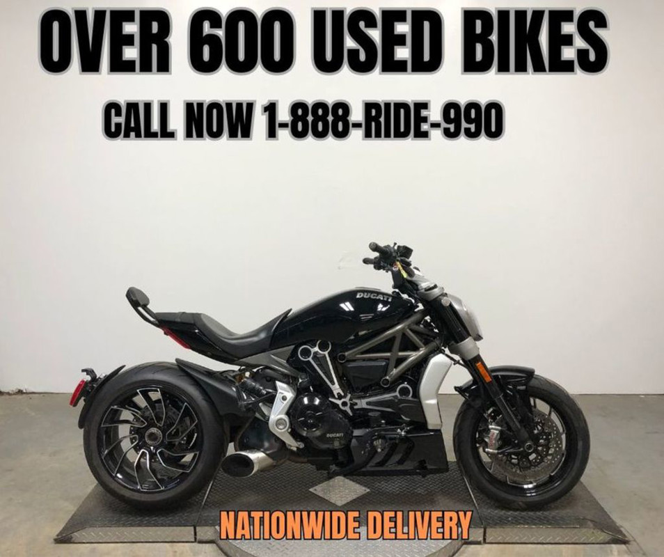 Diavel Dark