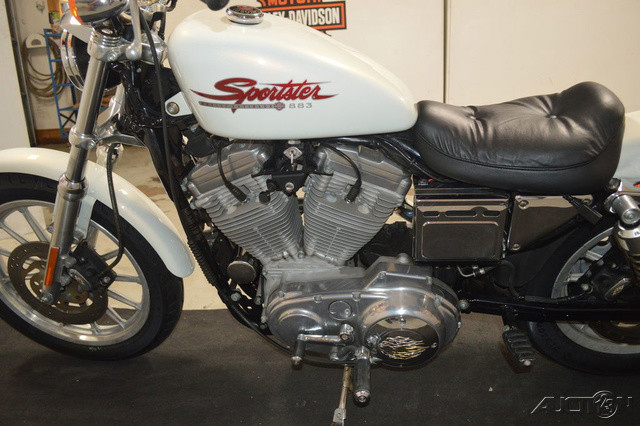 Sportster® 883 Hugger® 