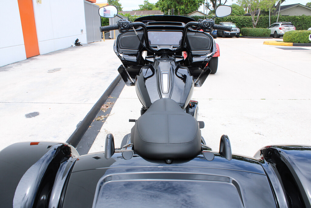 Road Glide® 3