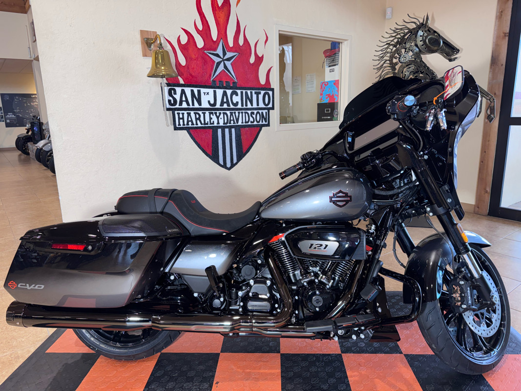 CVO® Street Glide®