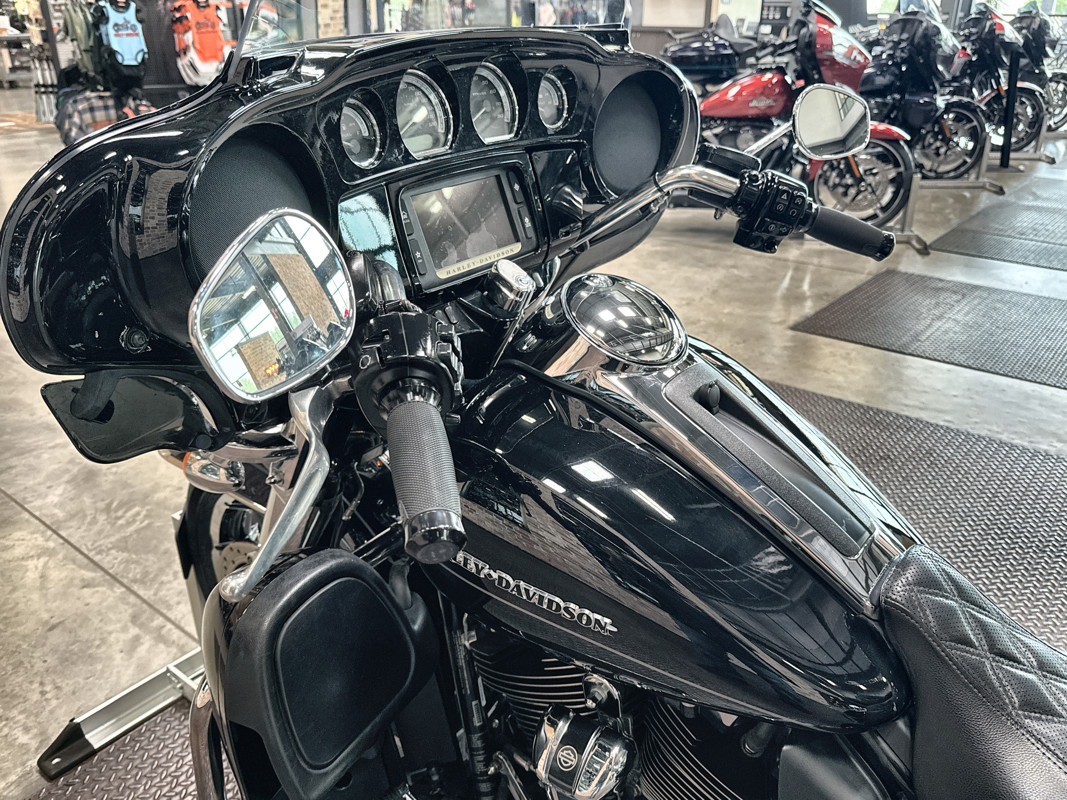 Electra Glide® Ultra Limited® Low
