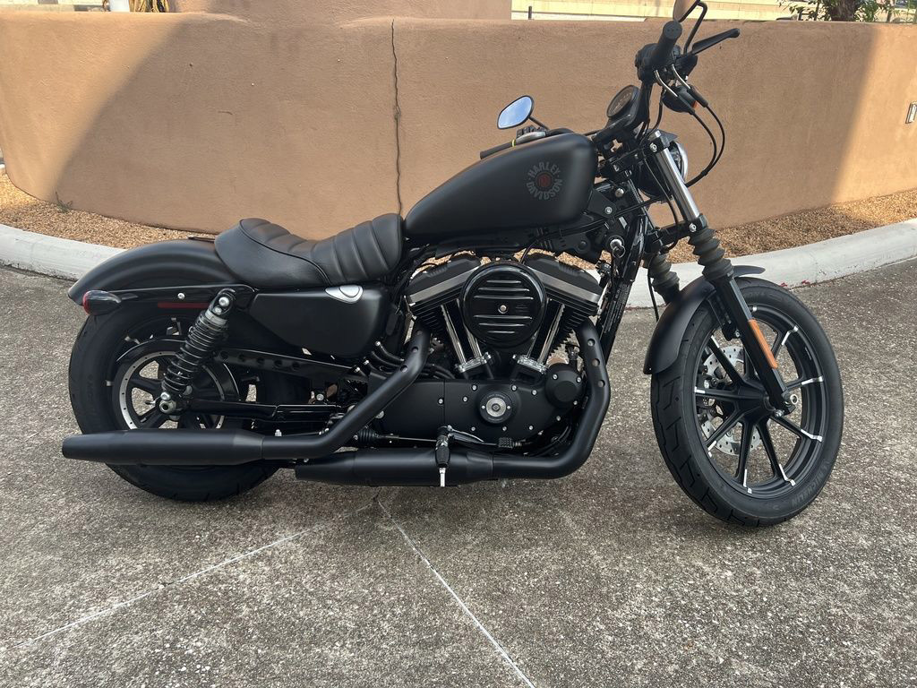 Iron 883®